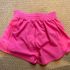 Lululemon hotty hot short